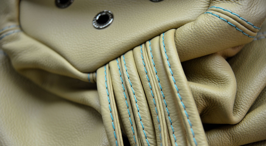 Качественные кресла-мешки и пуфы